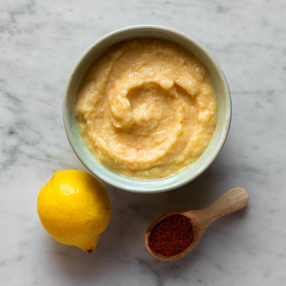 Crème d'asperge des landes aux zestes de citron et piment d'Espelette